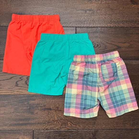 Old Navy Boys Swim Shorts - 5T - Picture 4 of 4